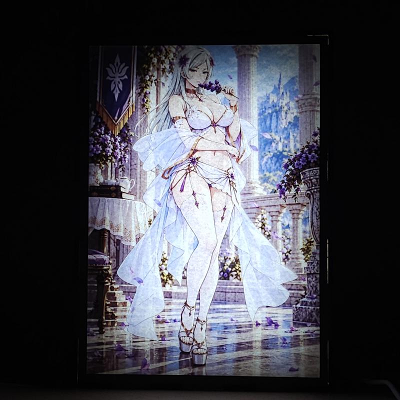 Lámpara Freya - DanMachi - Jardín del Palacio - lámpara encendida
