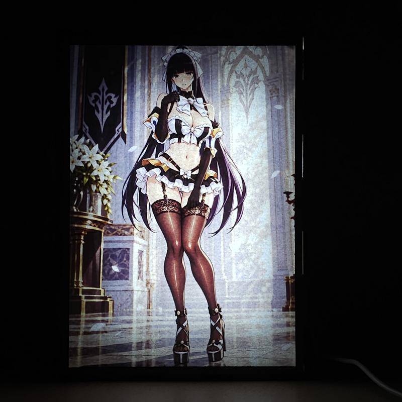 Lámpara LED Narberal Gamma Overlord - Sirvienta en salón gótico - imagen de galería