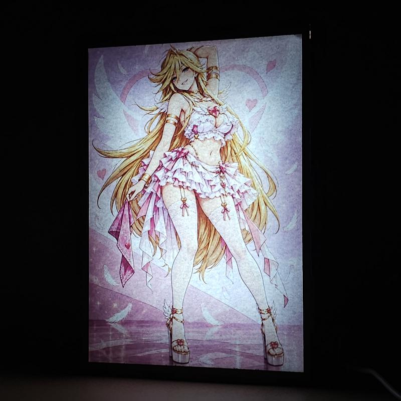 Lámpara LED Panty Anarchy - corazones, alas y plumas rosas - lámpara encendida