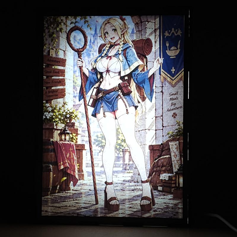 Lámpara LED Marcille Donato - Delicious in Dungeon - Aventurera - lámpara encendida