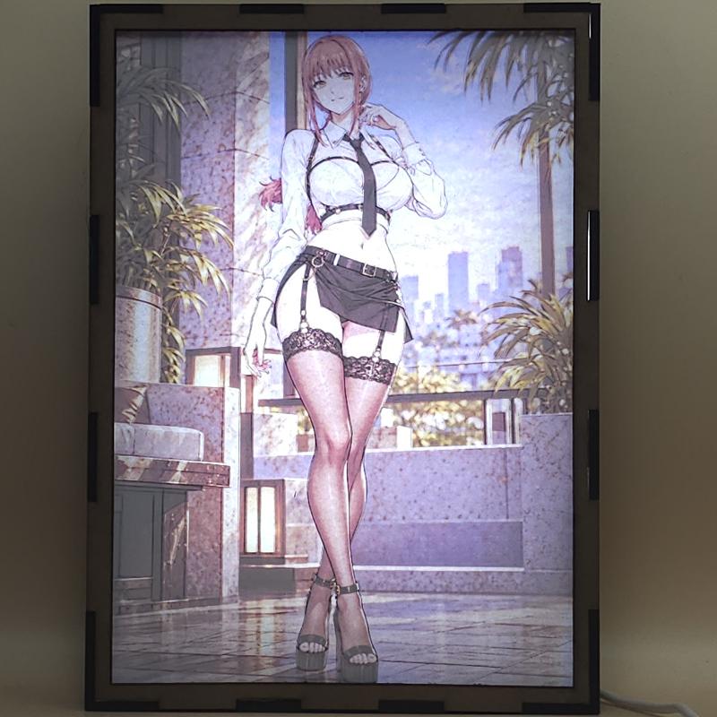 Lámpara LED Makima Chainsaw Man Oficina Atardecer - lámpara encendida con luz ambiente