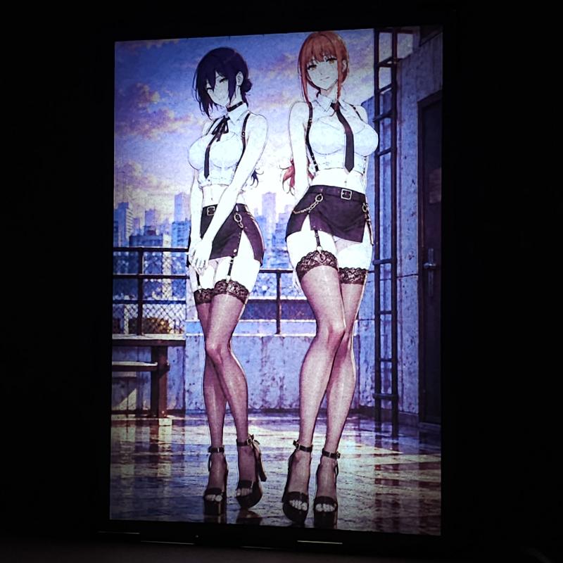 Lámpara LED Makima & Reze Chainsaw Man Azotea - lámpara encendida