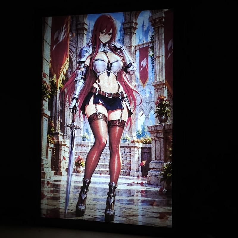 Lámpara LED Erza Scarlet Fairy Tail Armadura y Castillo - lámpara encendida