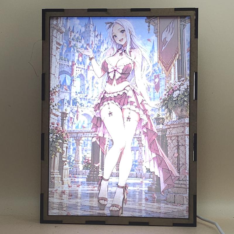 Lámpara LED Mirajane Strauss Fairy Tail – Vestido Rojo en Castillo - lámpara encendida con luz ambiente