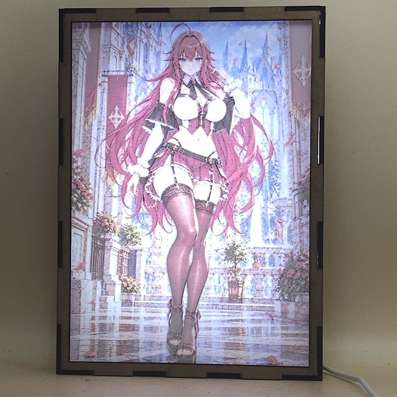 Lámpara LED Rias Gremory High School DxD – Castillo Gótico - lámpara encendida con luz ambiente