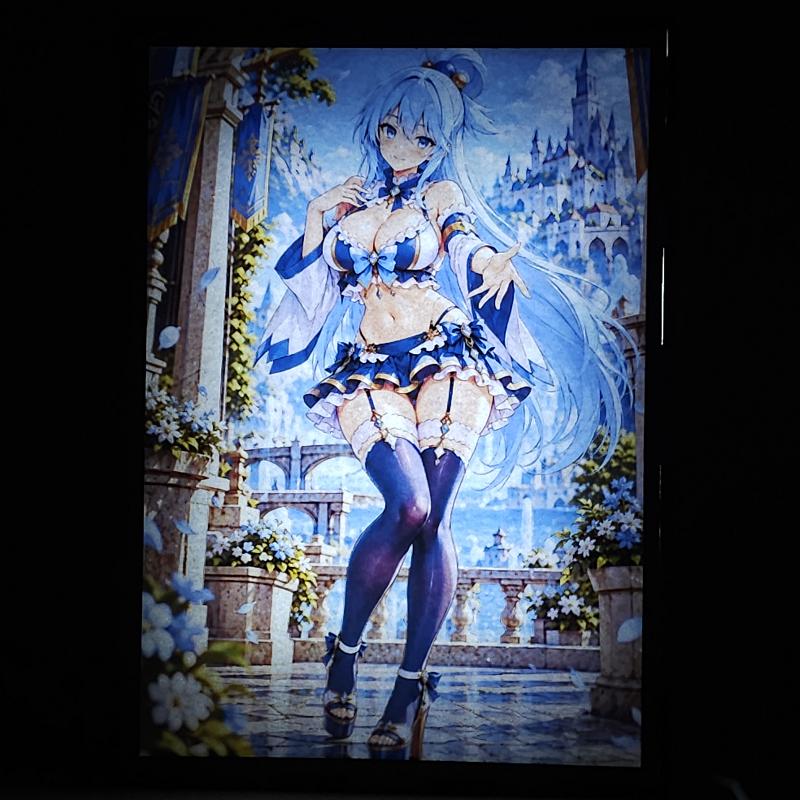 Lámpara LED Aqua - KonoSuba - Palacio Azul - lámpara encendida