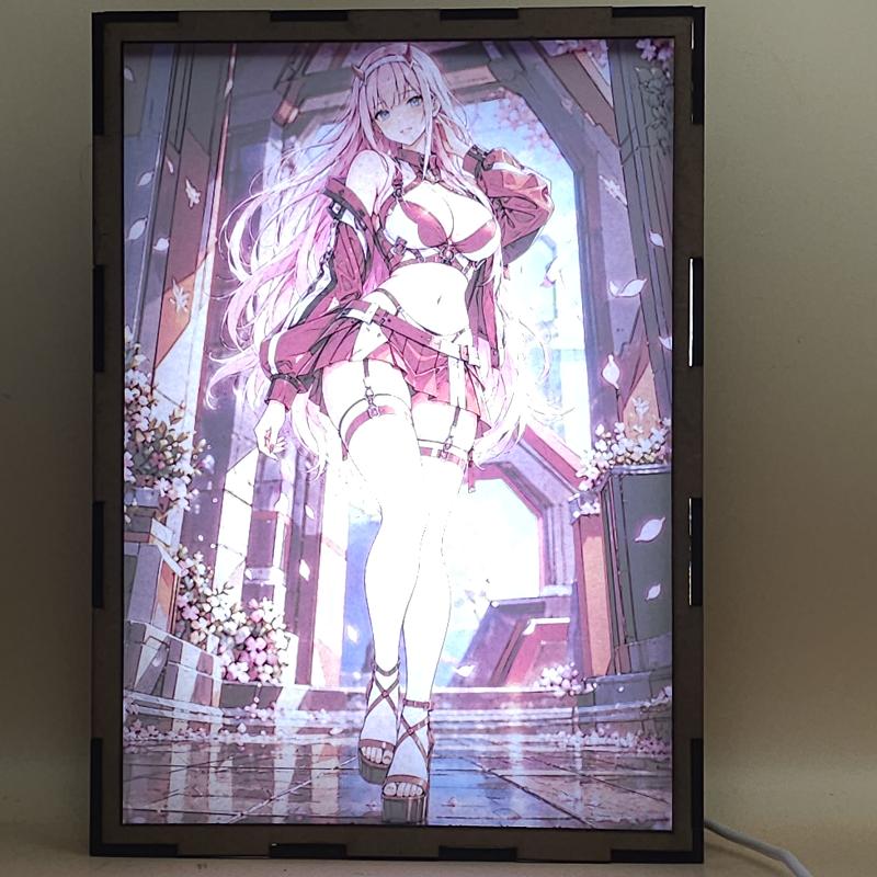 Lámpara LED Zero Two - Darling in the Franxx - Jardín Carmesí - lámpara encendida con luz ambiente