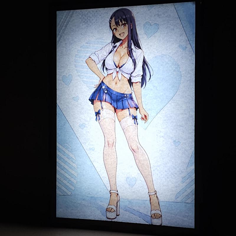 Lámpara LED Hayase Nagatoro – Nagatoro – Corazones Azules - lámpara encendida