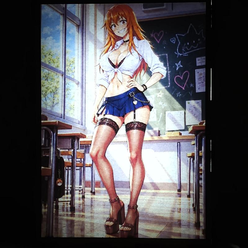 Lámpara LED Maki Gamou – Nagatoro – Aula Escolar y Camisa Blanca - lámpara encendida