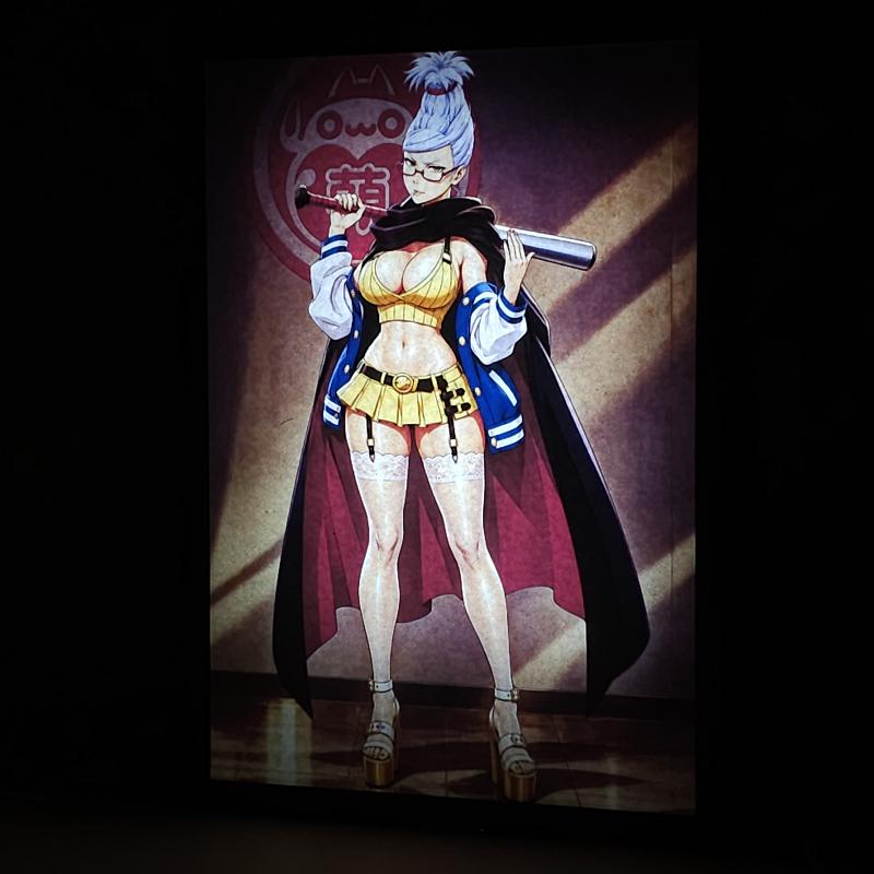 Lámpara LED Seiko Ayase - Dandadan - Bate y capa - lámpara encendida