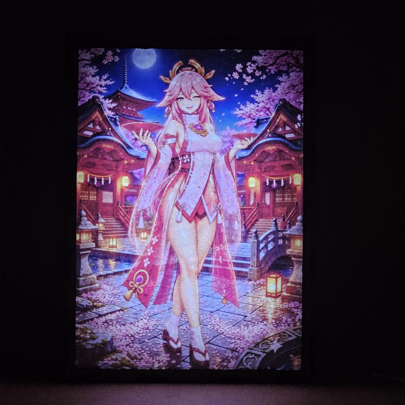 Lámpara LED Yae Miko – Genshin Impact - lámpara encendida