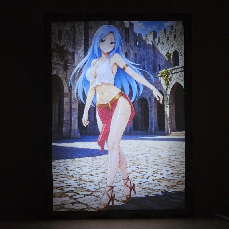 Lámpara Olivia Servant - La mazmorra oculta a la que solo yo puedo entrar - lámpara encendida