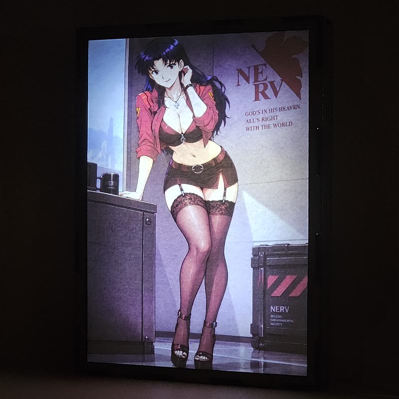 Lámpara Misato Katsuragi - Evangelion - lámpara encendida