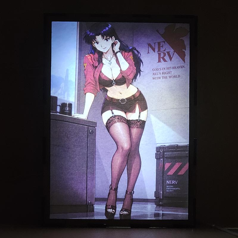Lámpara Misato Katsuragi - Evangelion - lámpara encendida